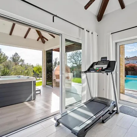 Holiday home Beautiful In With Sauna *