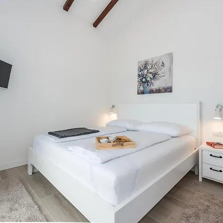 Beautiful In With Sauna Holiday home *