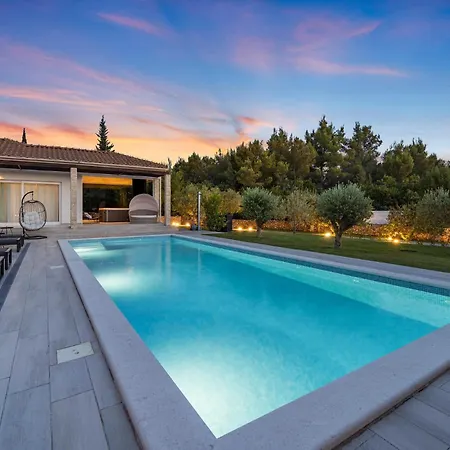 Beautiful In With Sauna