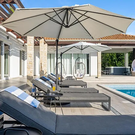 Beautiful In With Sauna בית נופש Dubrava (Sibenik-Knin)