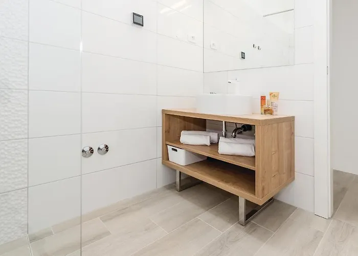 בית נופש Beautiful In With Sauna Dubrava (Sibenik-Knin)