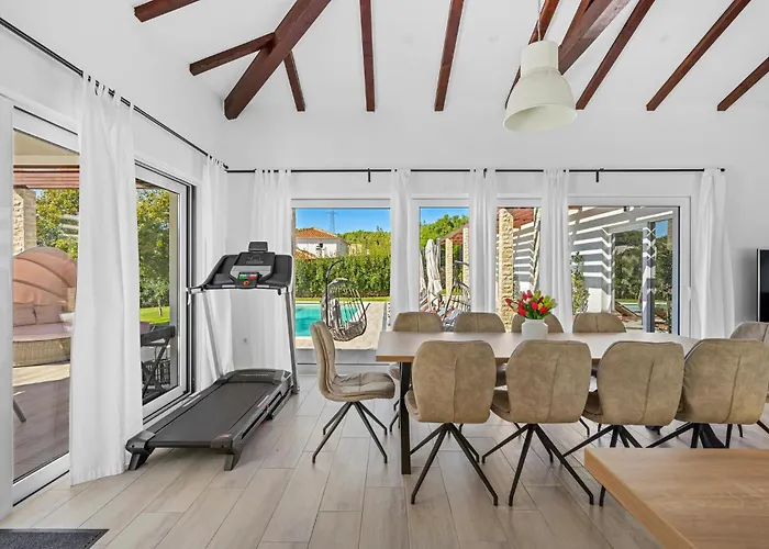 Beautiful In With Sauna *