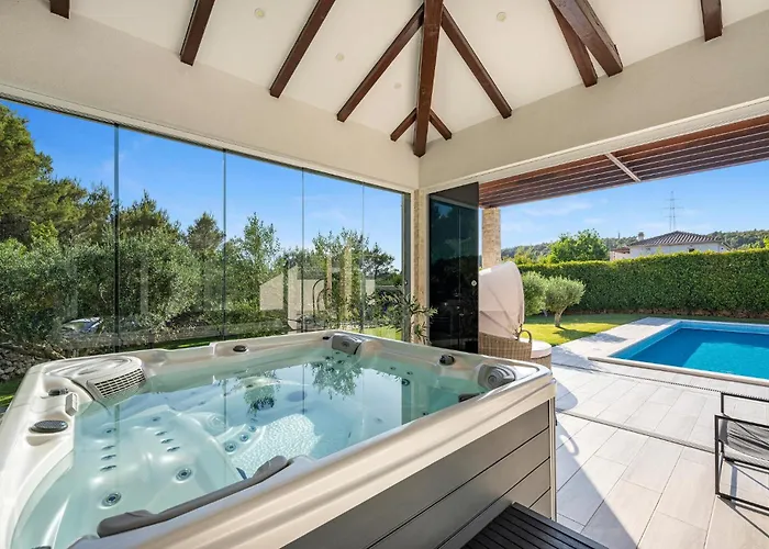 Beautiful In With Sauna בית נופש *