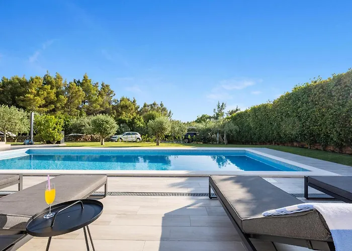 Holiday home Beautiful In With Sauna Dubrava (Sibenik-Knin)