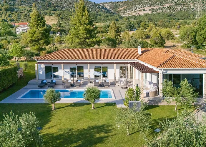 Beautiful In With Sauna